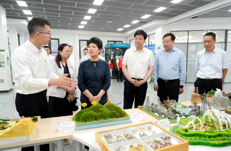 校团委书记陈龙介绍av在线
志愿项目开展情况.jpg