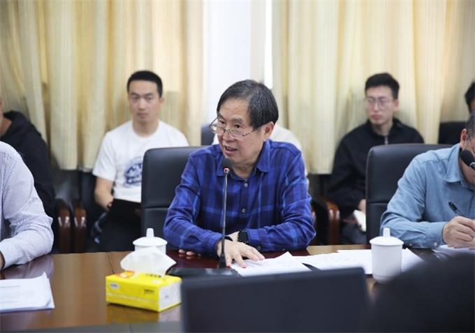 ffb33261615a4647a7bf85aa44fa17f6.jpg 康院士讲话图片-680.jpg